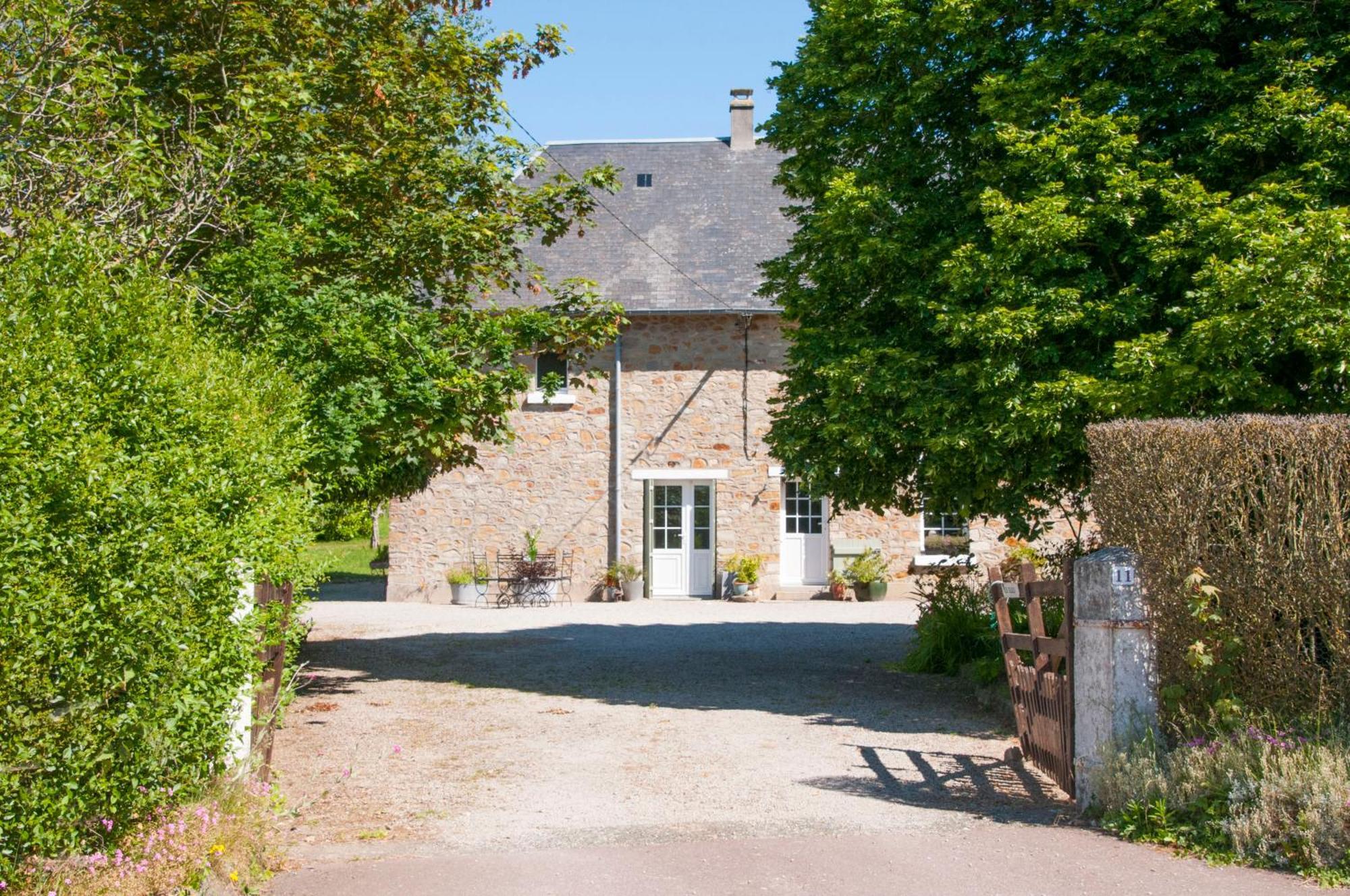 La Maison Des Tilleuls Saint-Germain-Sur-Seves Luaran gambar